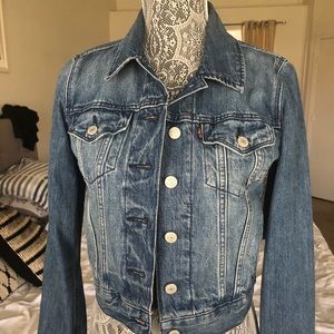 Like New Levi’s Jacket Size S